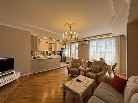 Satılır 3 otaqlı mənzil 120 m² — Bakı, Nizami 3 otaq 120.00 m²