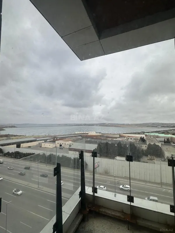 Satılır 3 otaqlı mənzil 128 m²