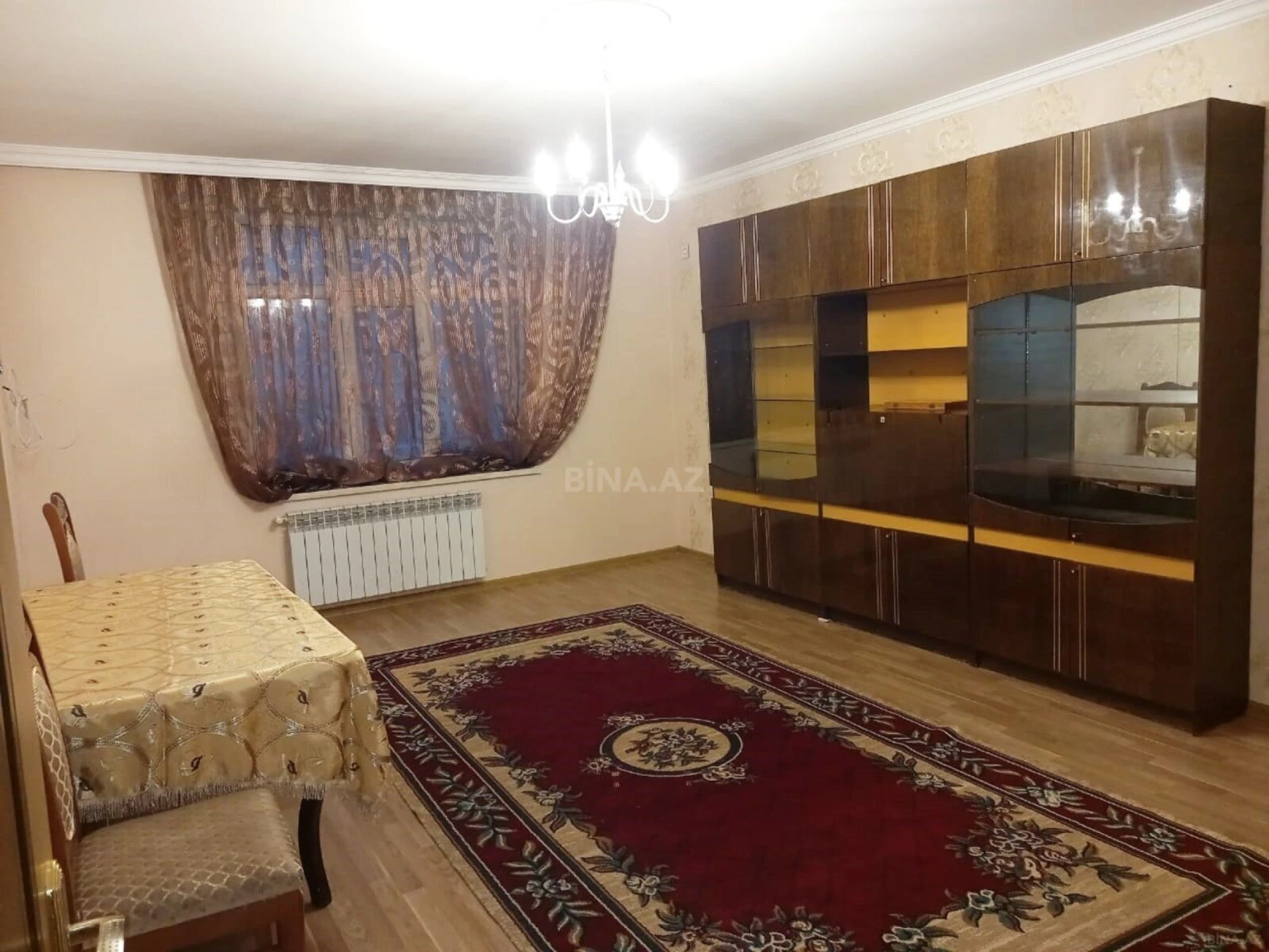 Kirayə verilir 2 otaqlı mənzil 75 m²