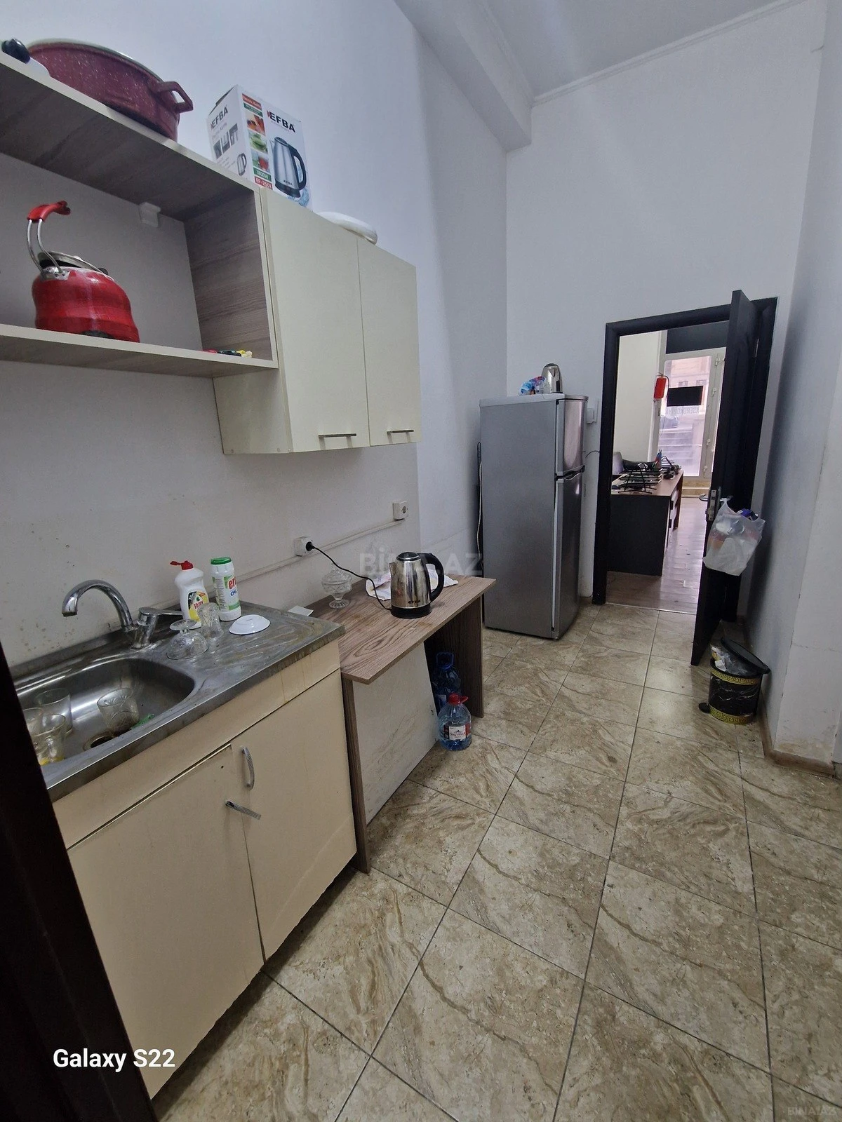 Kirayə verilir 1 otaqlı ofis 30 m²