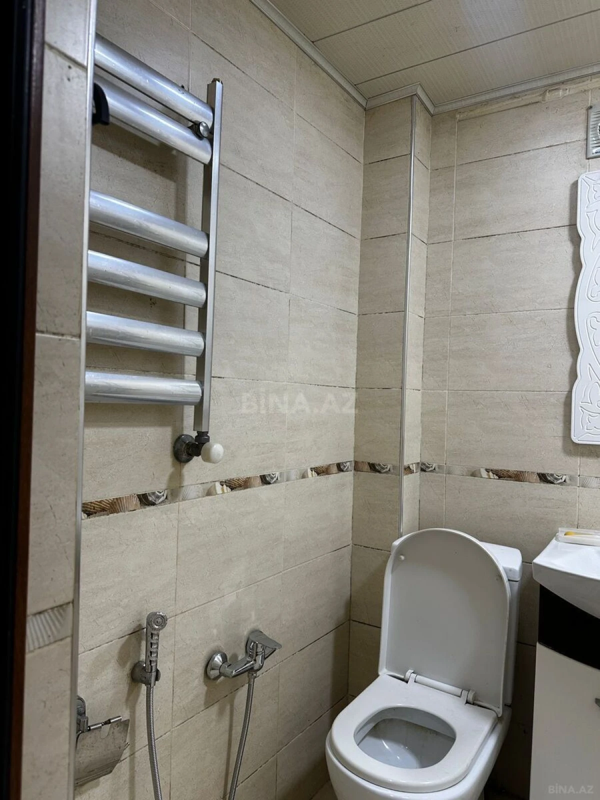 Kirayə verilir 2 otaqlı mənzil 60 m²