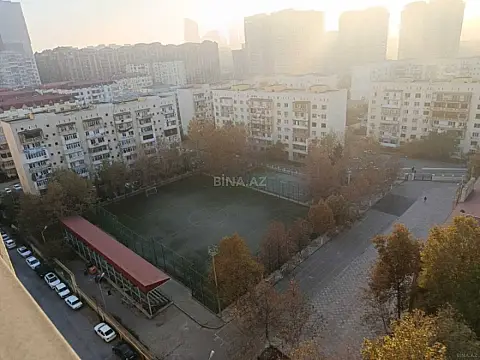 Satılır 4 otaqlı mənzil 181 m²