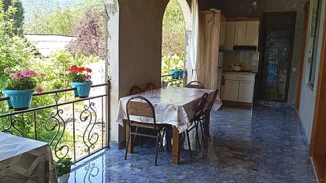 Kirayə verilir 4 otaqlı həyət evi 120 m² — Qax 4 otaq 120.00 m²