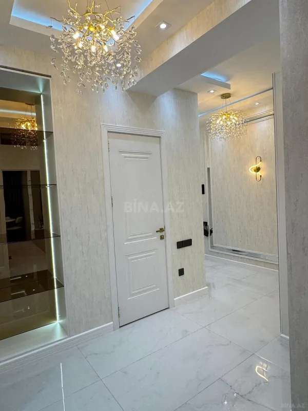 Kirayə verilir 2 otaqlı mənzil 90 m²
