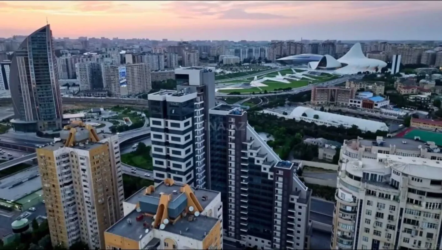 Satılır 2 otaqlı mənzil 95 m²