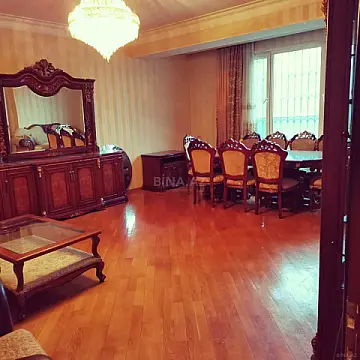Satılır 4 otaqlı mənzil 175 m² — Bakı, Yasamal qəs. 4 otaq 175.00 m²
