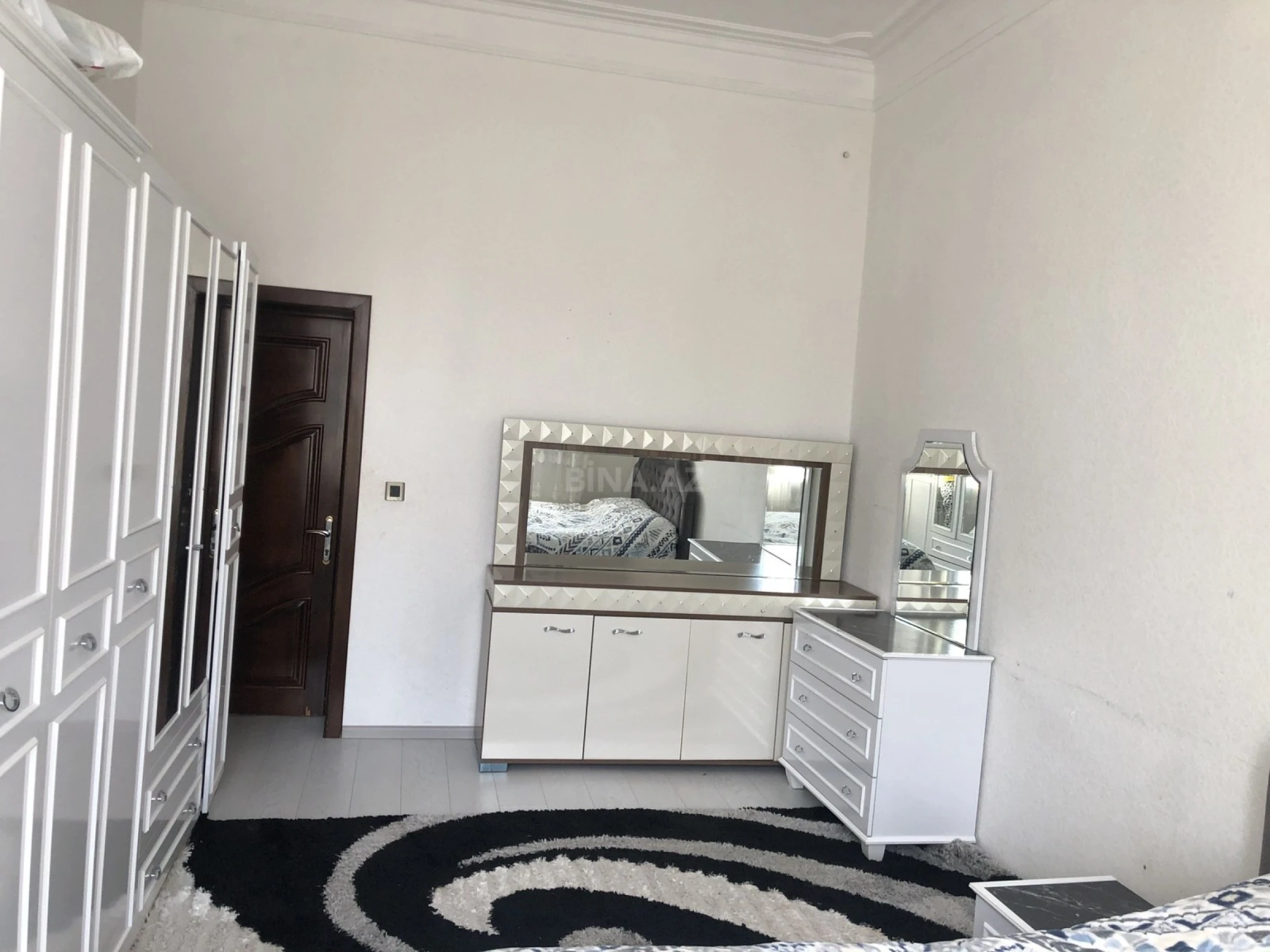 Satılır 3 otaqlı mənzil 75 m²