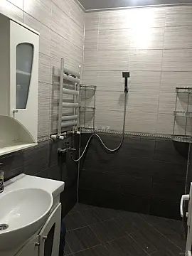 Satılır 3 otaqlı mənzil 75 m²