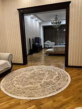 Kirayə verilir 3 otaqlı mənzil 130 m²