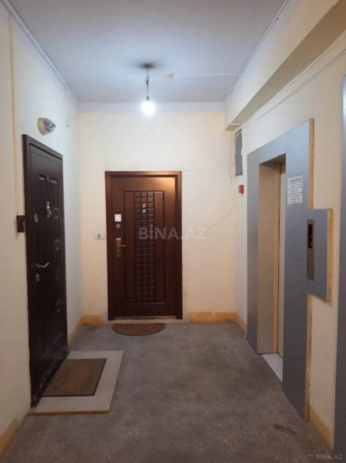 Satılır 2 otaqlı mənzil 73 m²