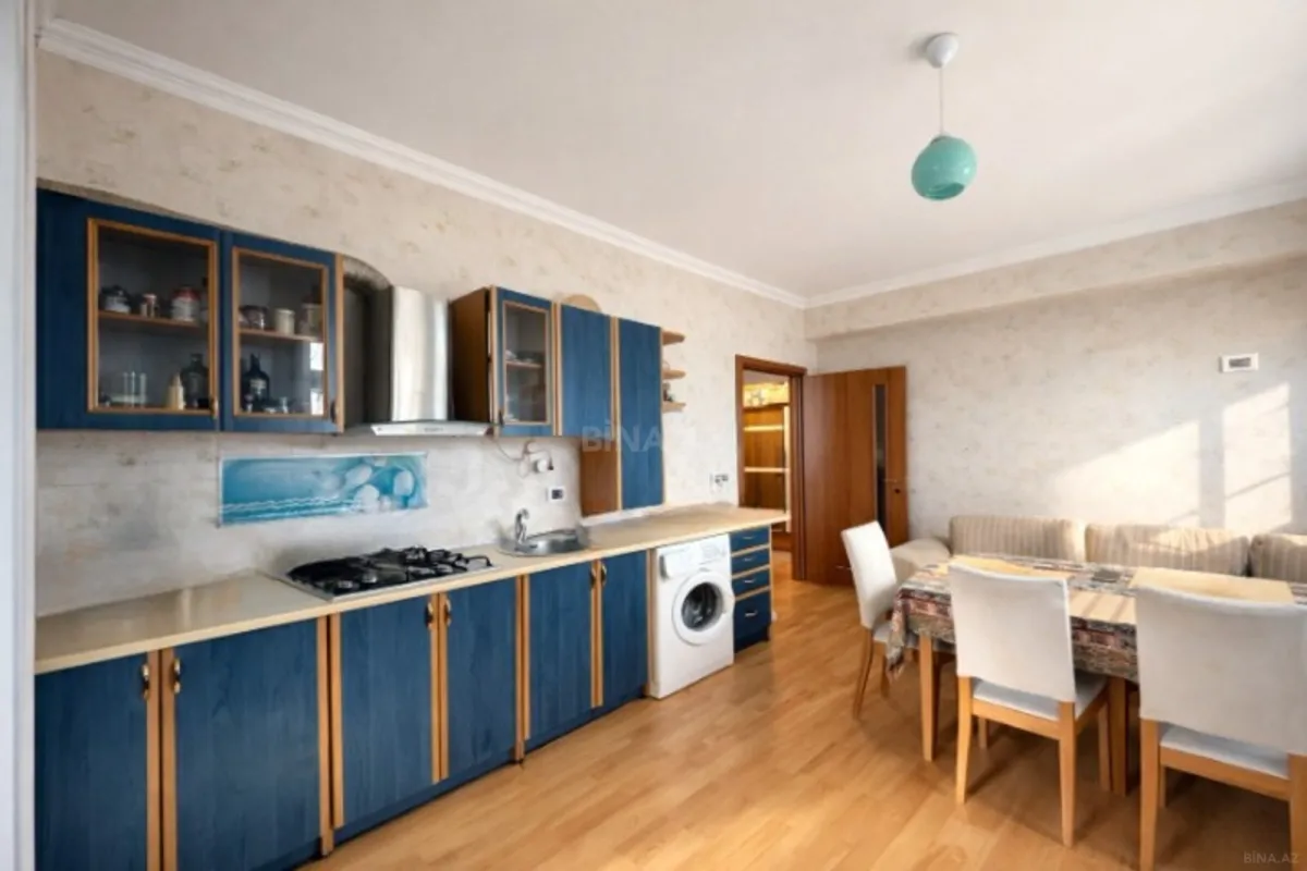 Satılır 2 otaqlı mənzil 73 m²