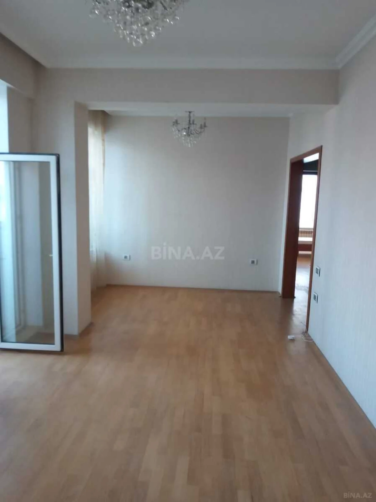 Satılır 2 otaqlı mənzil 73 m²