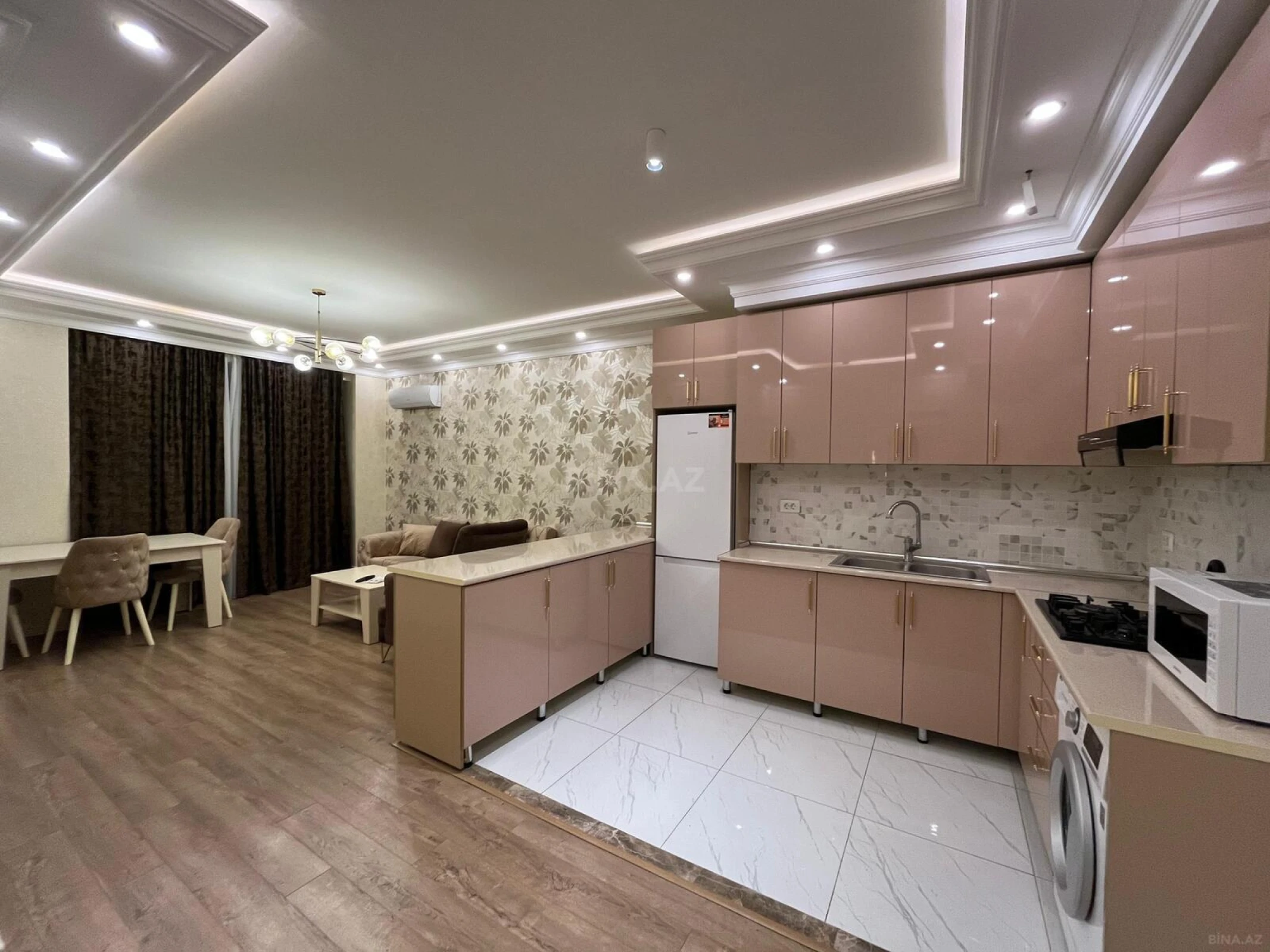 Kirayə verilir 2 otaqlı mənzil 65.1 m²