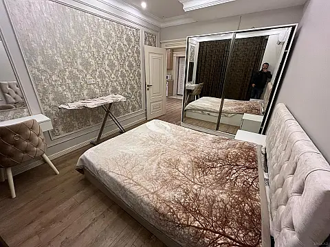 Kirayə verilir 2 otaqlı mənzil 65.1 m²