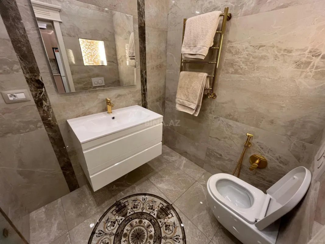 Kirayə verilir 2 otaqlı mənzil 65.1 m²