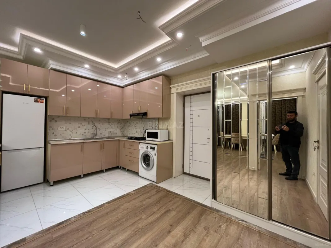 Kirayə verilir 2 otaqlı mənzil 65.1 m²