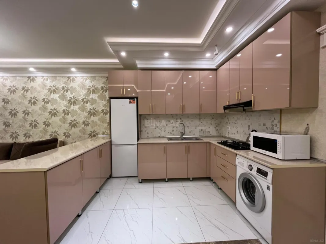 Kirayə verilir 2 otaqlı mənzil 65.1 m²