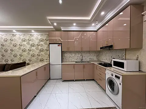 Kirayə verilir 2 otaqlı mənzil 65.1 m²
