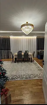 Kirayə verilir 2 otaqlı mənzil 80 m²