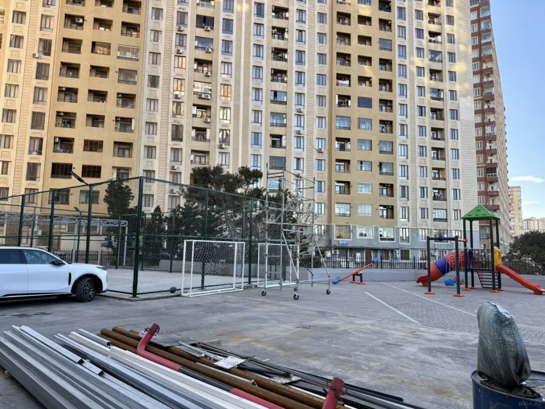 Kirayə verilir 2 otaqlı mənzil 80 m²