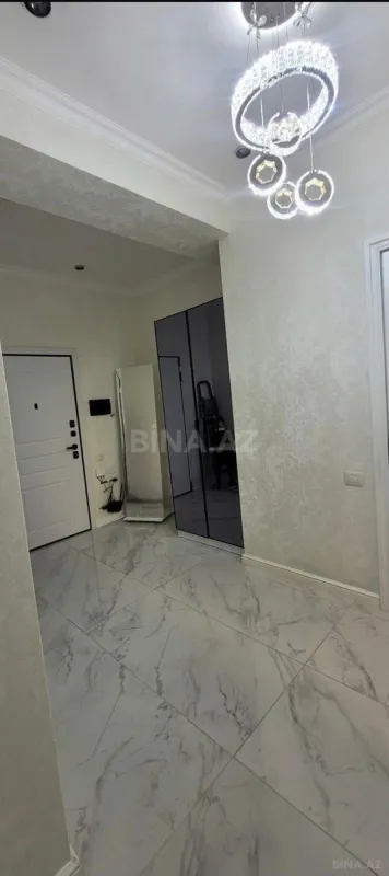 Kirayə verilir 2 otaqlı mənzil 80 m²