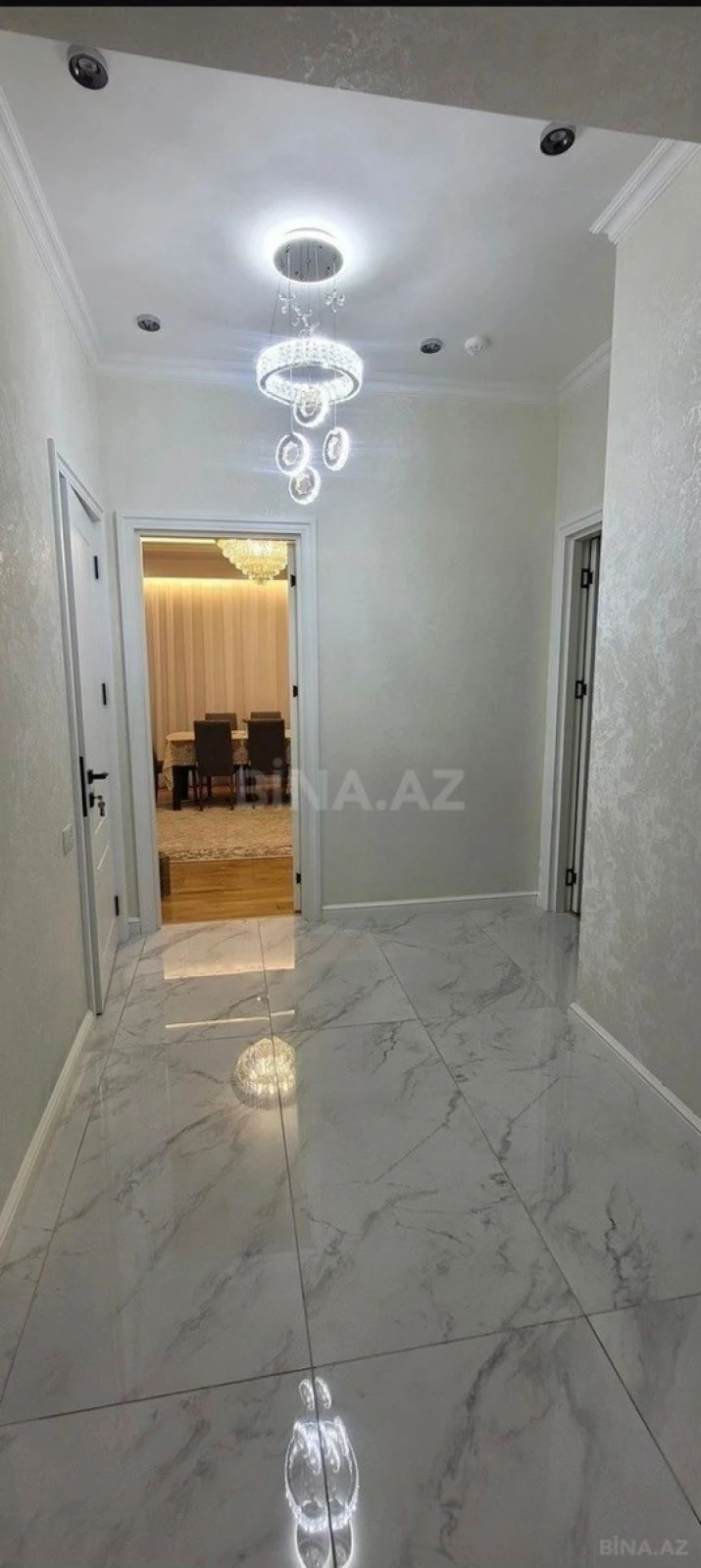 Kirayə verilir 2 otaqlı mənzil 80 m²