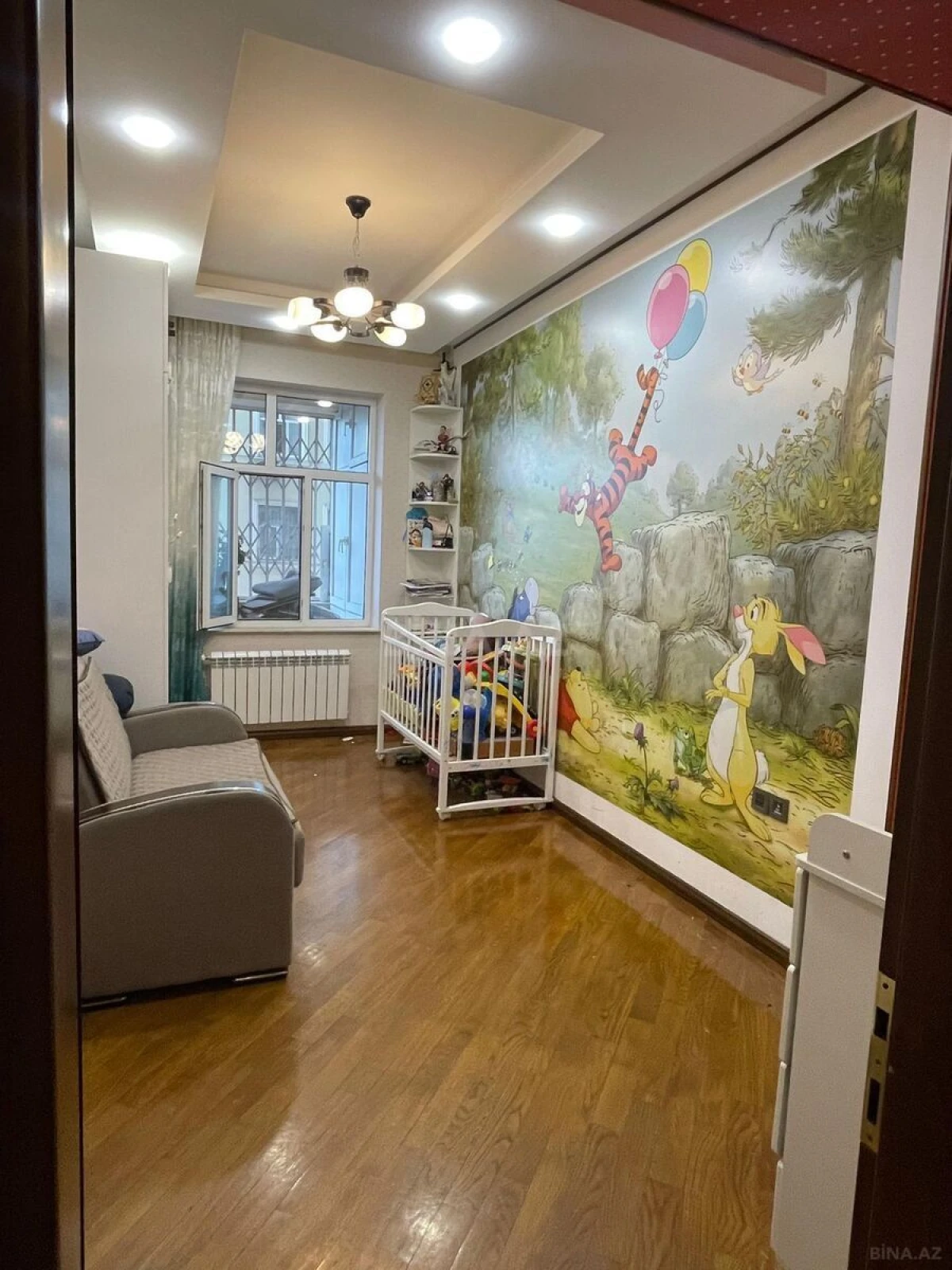 Satılır 3 otaqlı mənzil 124 m²