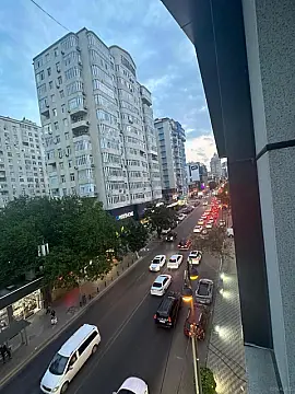 Kirayə verilir 4 otaqlı ofis 135 m²