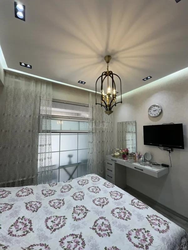 Satılır 2 otaqlı mənzil 53 m²