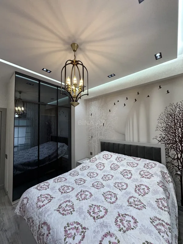 Satılır 2 otaqlı mənzil 53 m²