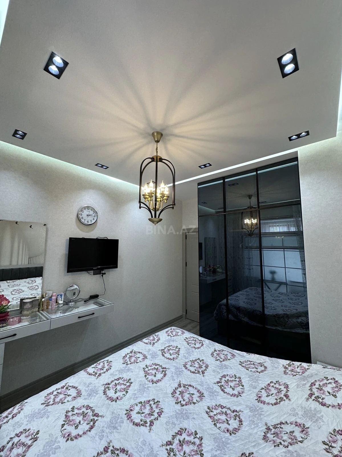 Satılır 2 otaqlı mənzil 53 m²