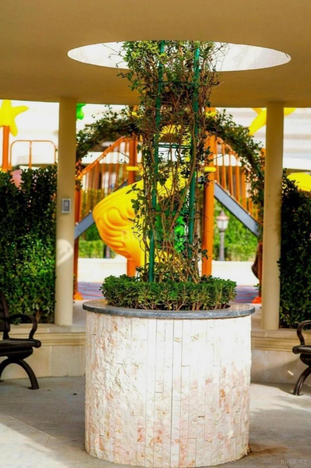 Satılır 3 otaqlı mənzil 119 m²