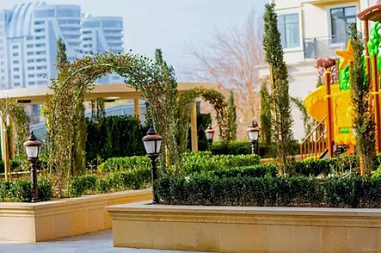 Satılır 3 otaqlı mənzil 119 m²