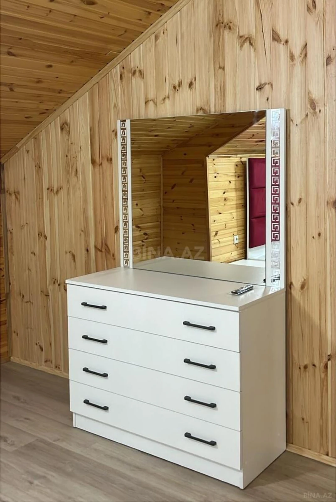 Kirayə verilir 2 otaqlı mənzil 75 m²