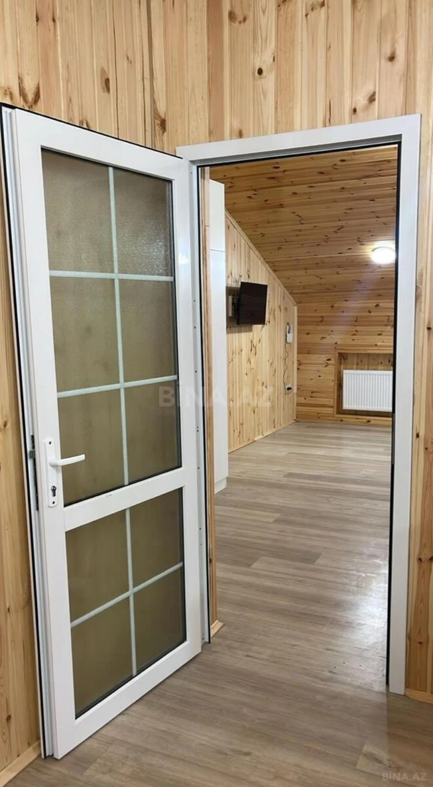 Kirayə verilir 2 otaqlı mənzil 75 m²