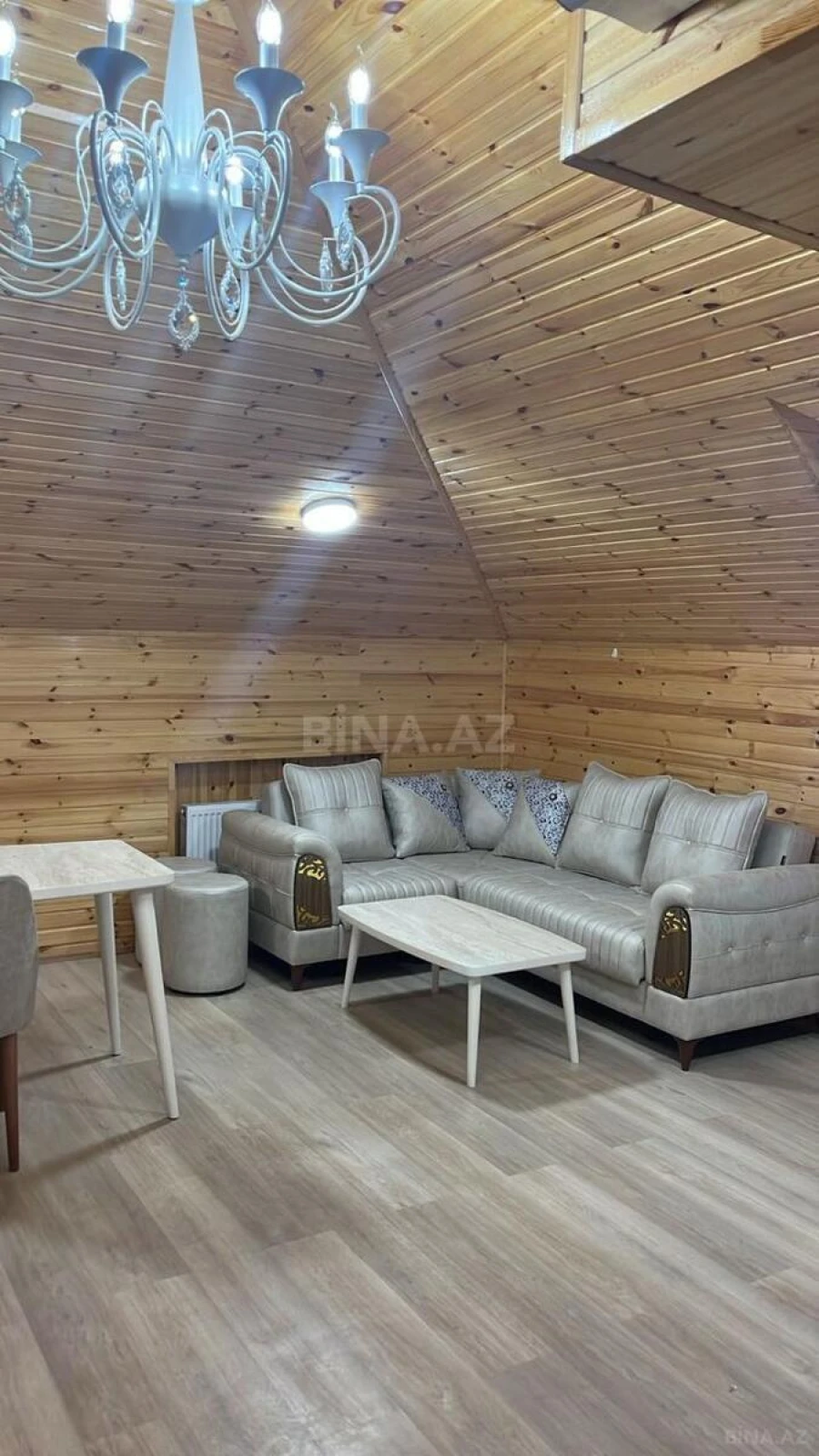 Kirayə verilir 2 otaqlı mənzil 75 m²