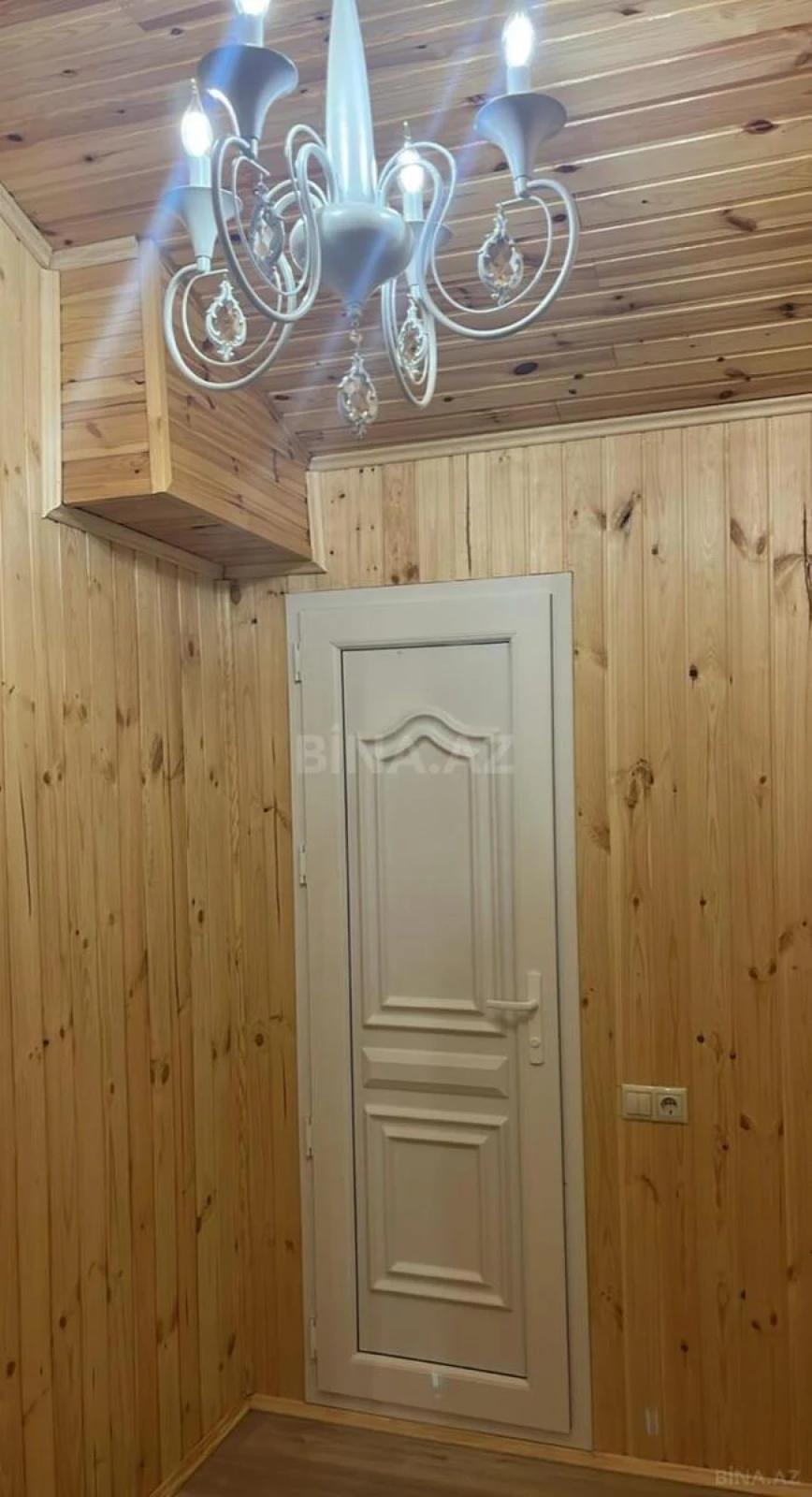 Kirayə verilir 2 otaqlı mənzil 75 m²