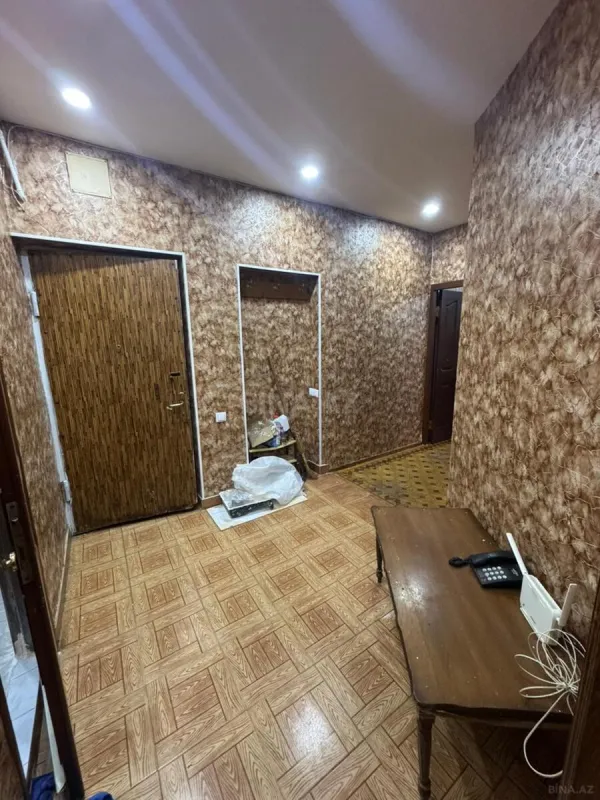 Kirayə verilir 2 otaqlı mənzil 70 m²