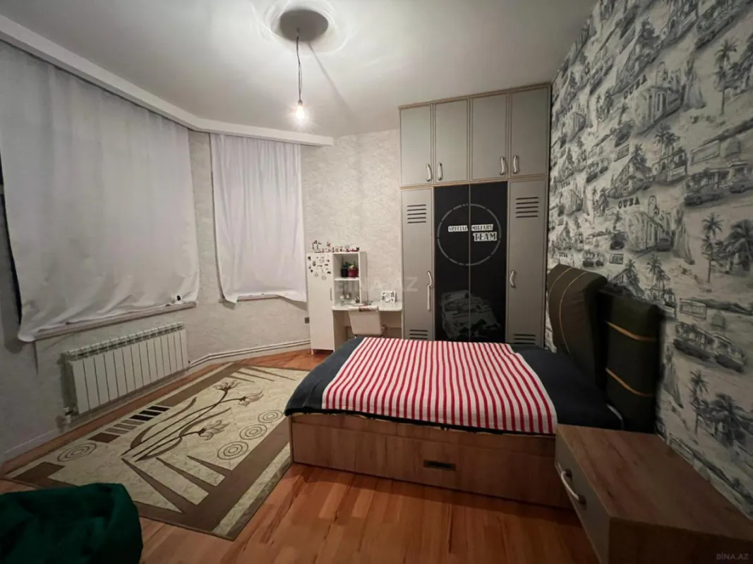 Satılır 6 otaqlı həyət evi 200 m²