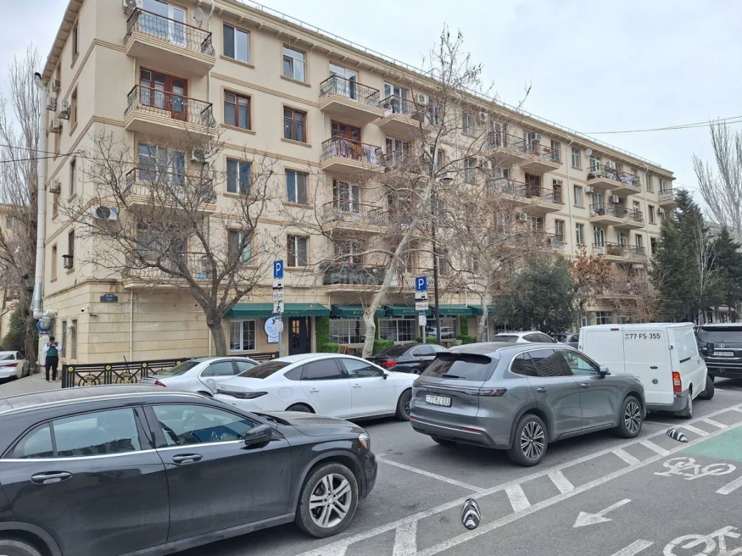 Satılır 2 otaqlı mənzil 50 m²