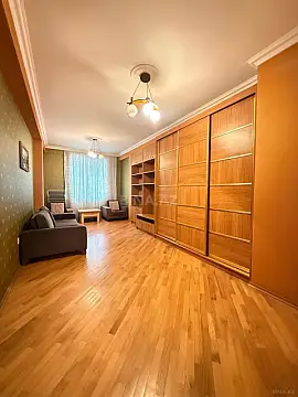 Satılır 3 otaqlı mənzil 110 m²