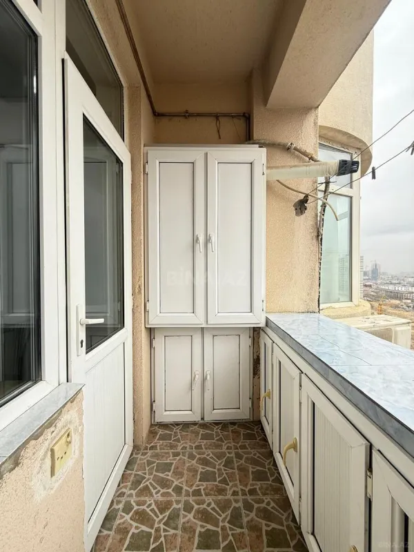 Satılır 3 otaqlı mənzil 110 m²