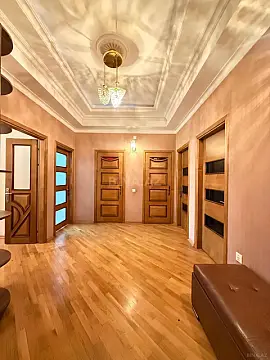 Satılır 3 otaqlı mənzil 110 m²