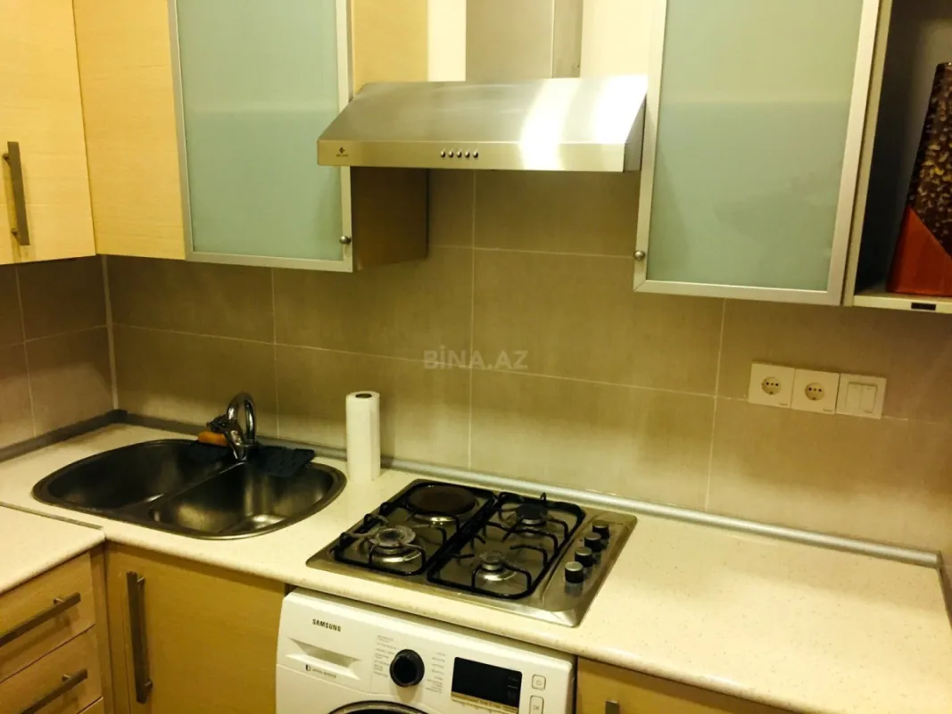 Kirayə verilir 2 otaqlı mənzil 60 m²