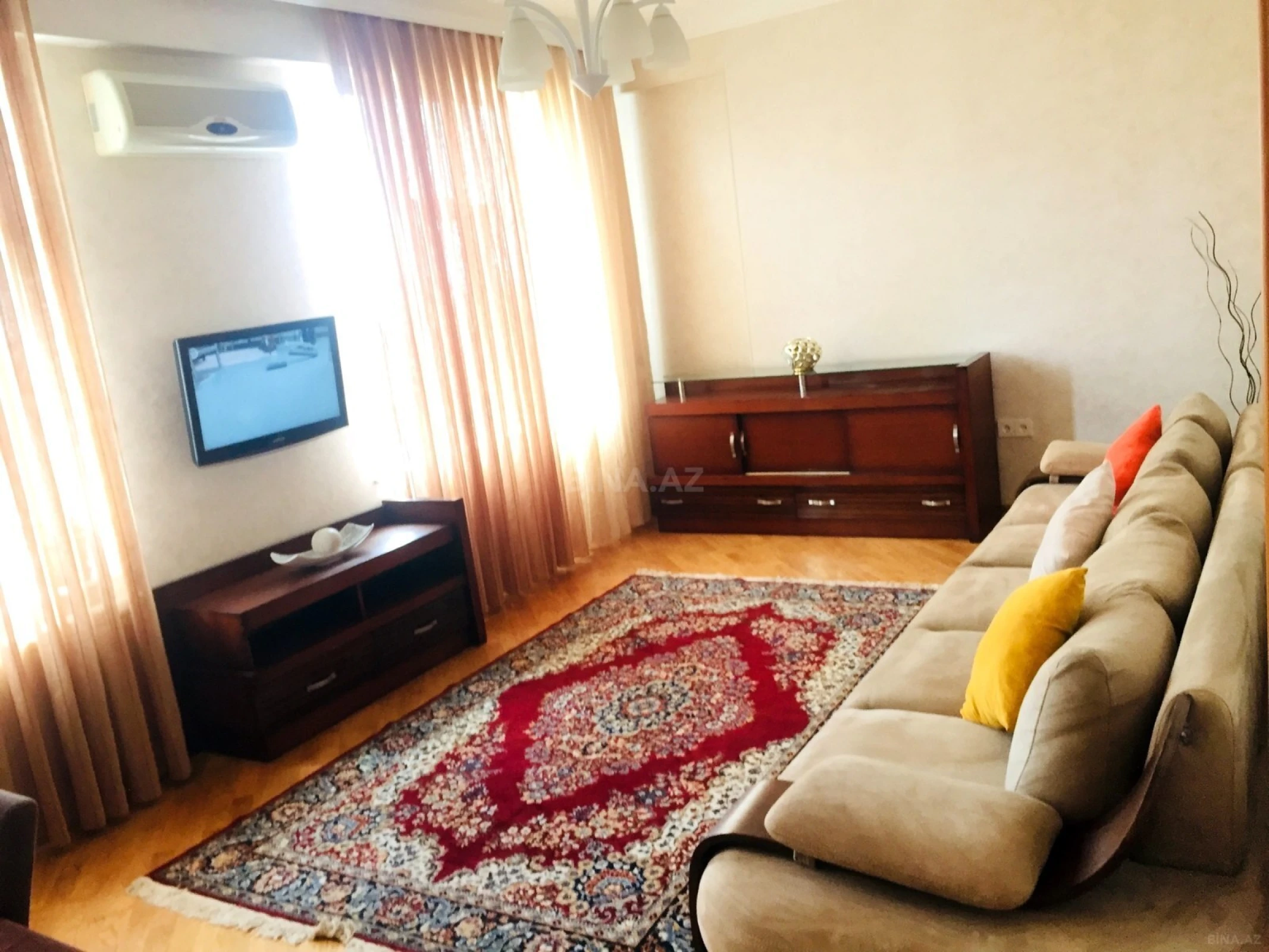 Kirayə verilir 2 otaqlı mənzil 60 m²