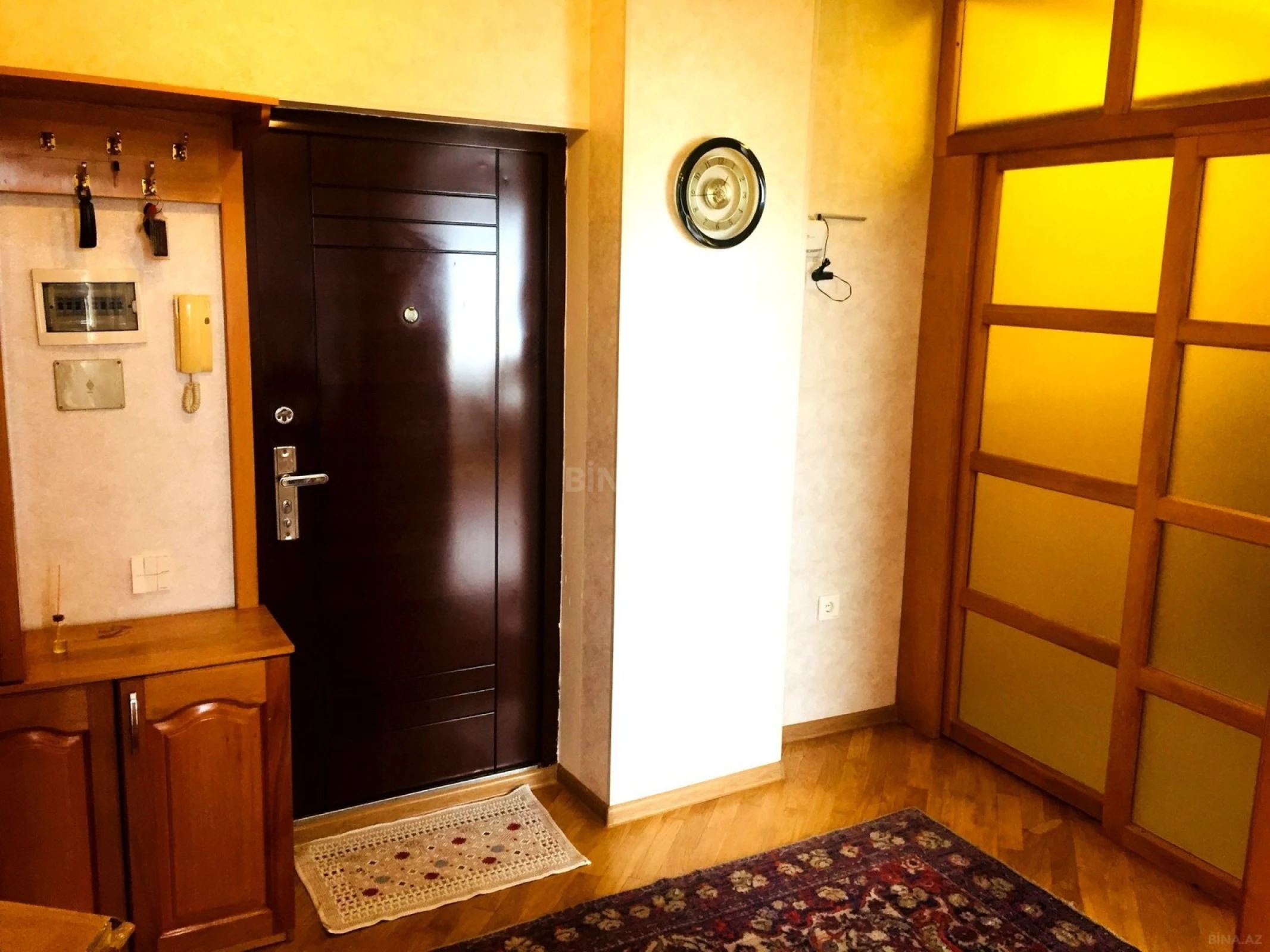 Kirayə verilir 2 otaqlı mənzil 60 m²