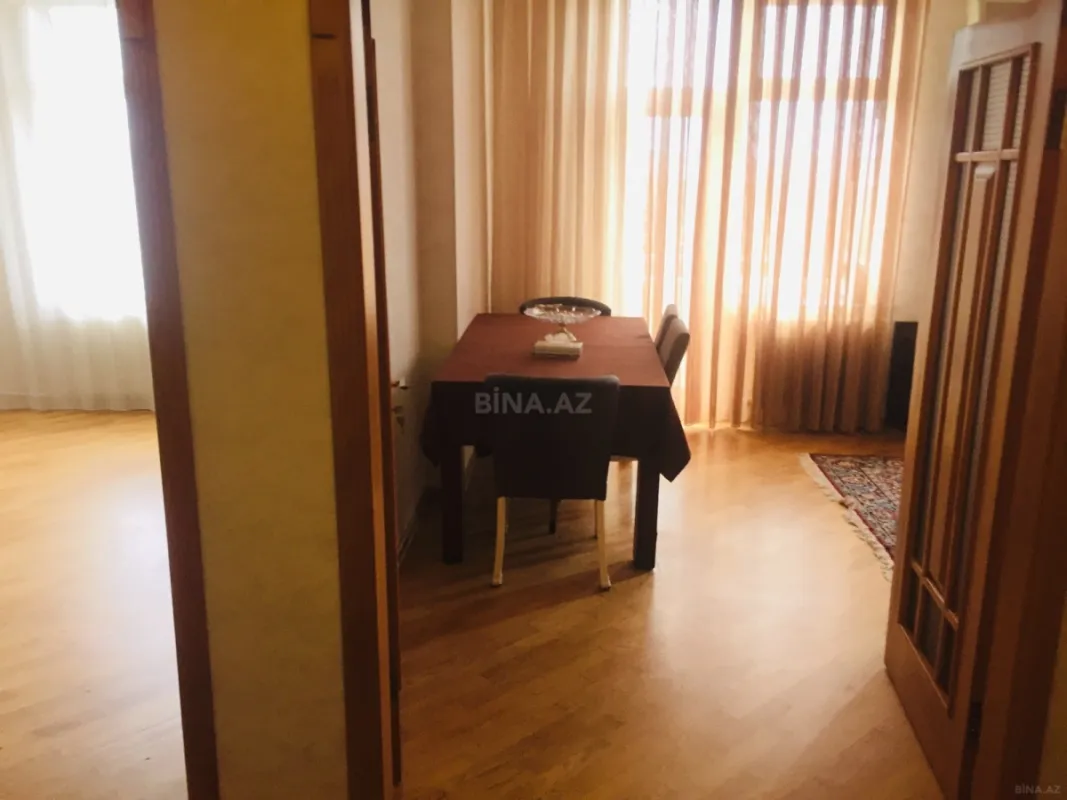 Kirayə verilir 2 otaqlı mənzil 60 m²