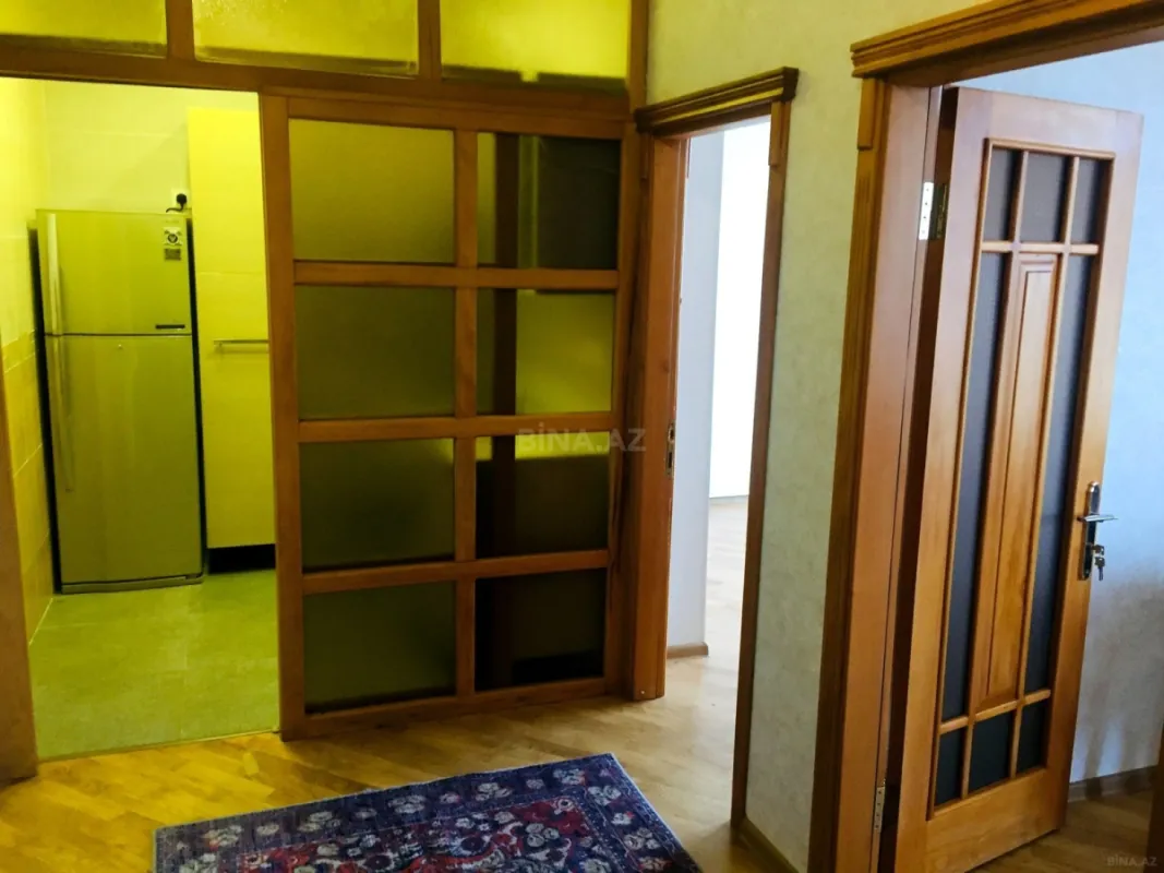 Kirayə verilir 2 otaqlı mənzil 60 m²