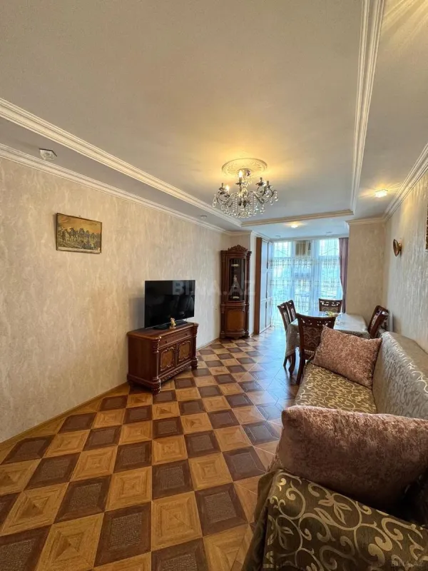 Satılır 4 otaqlı mənzil 85 m²