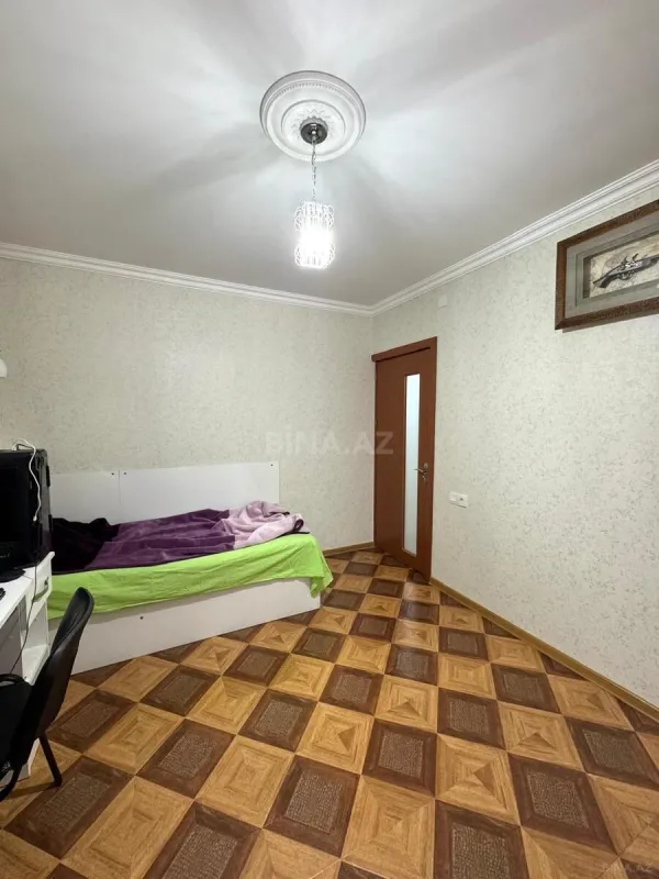 Satılır 4 otaqlı mənzil 85 m²
